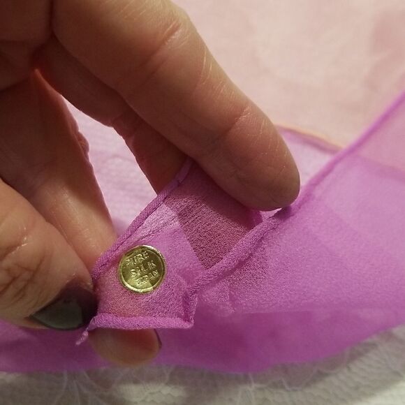 Vintage scarf lot of 11 mixed fabric estate sale find - Picture 16 of 17